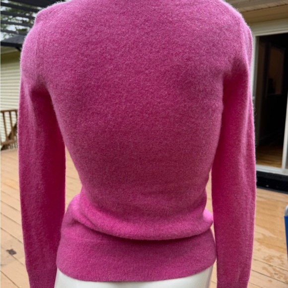 Saks Fifth Avenue Women's Cashmere Pink Sweater Crew Neck Size Small - Picture 5 of 6
